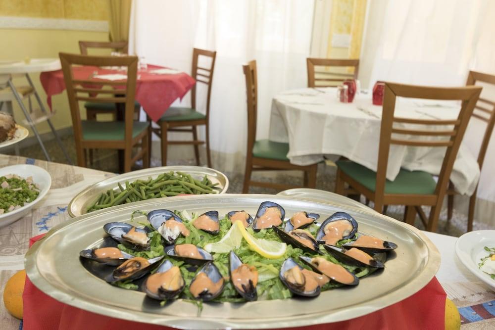 Hotel Giannella Ρίμινι Εξωτερικό φωτογραφία