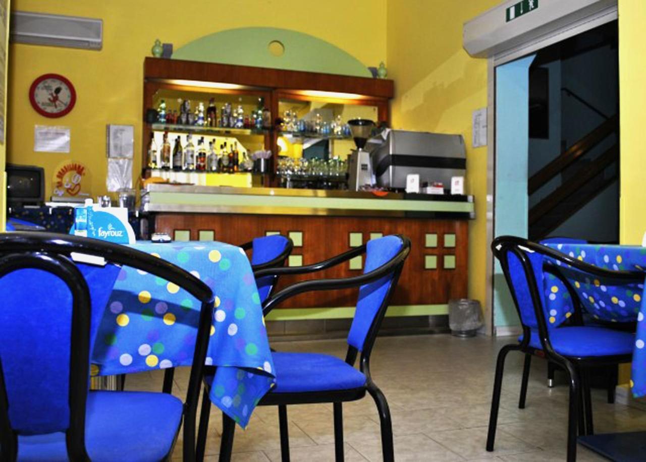 Hotel Giannella Ρίμινι Εξωτερικό φωτογραφία