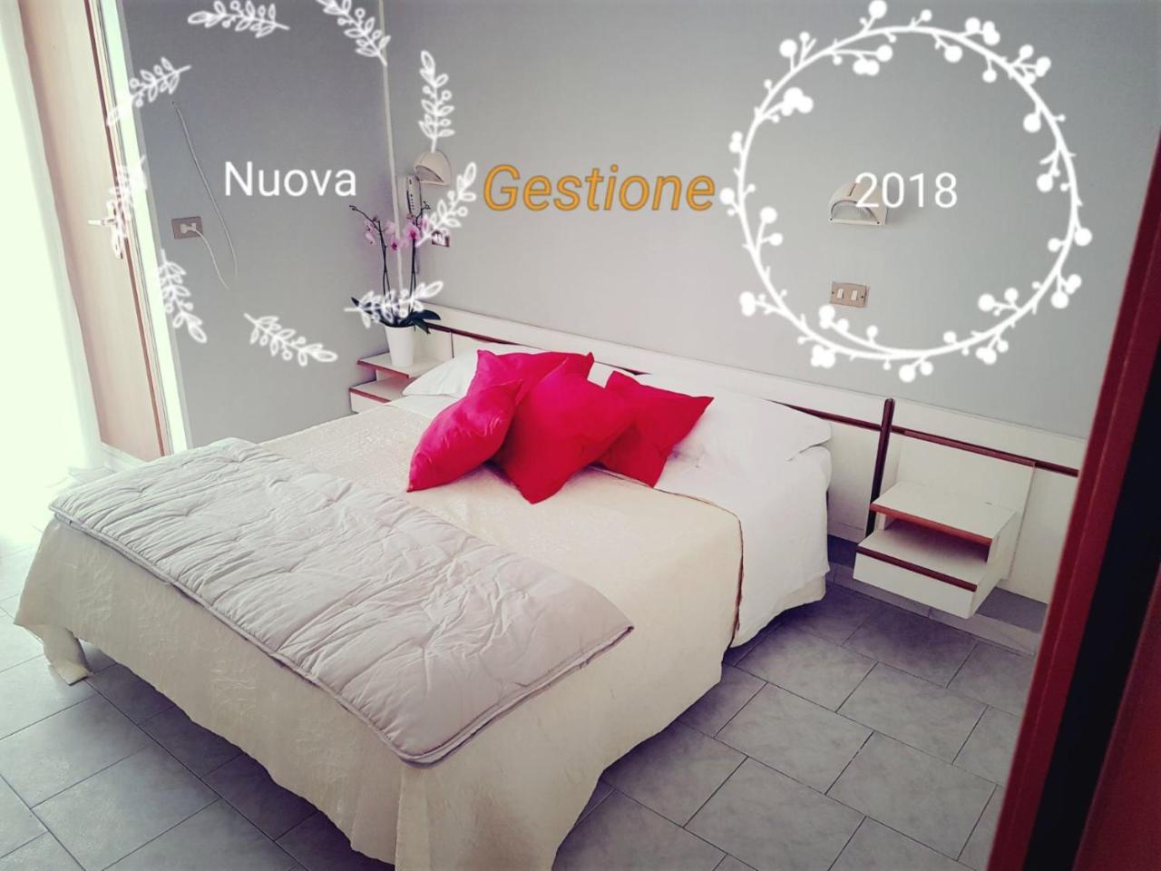 Hotel Giannella Ρίμινι Εξωτερικό φωτογραφία