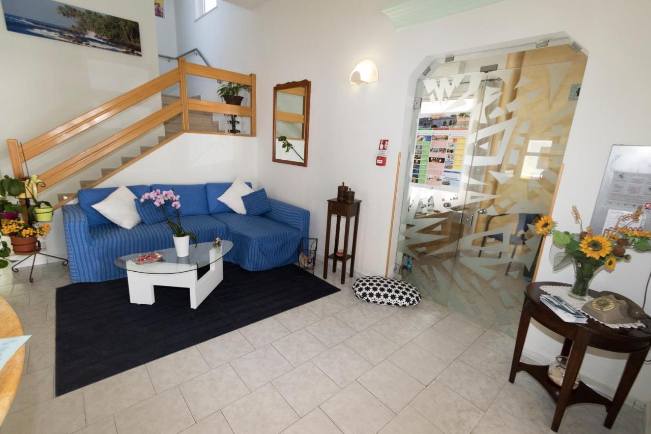 Hotel Giannella Ρίμινι Εξωτερικό φωτογραφία