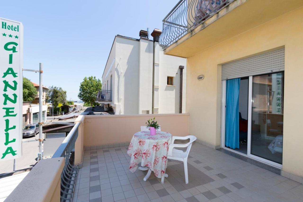 Hotel Giannella Ρίμινι Εξωτερικό φωτογραφία